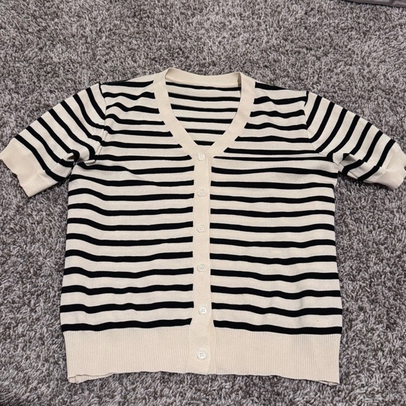 Stripped Sweater - Picture 2 of 4